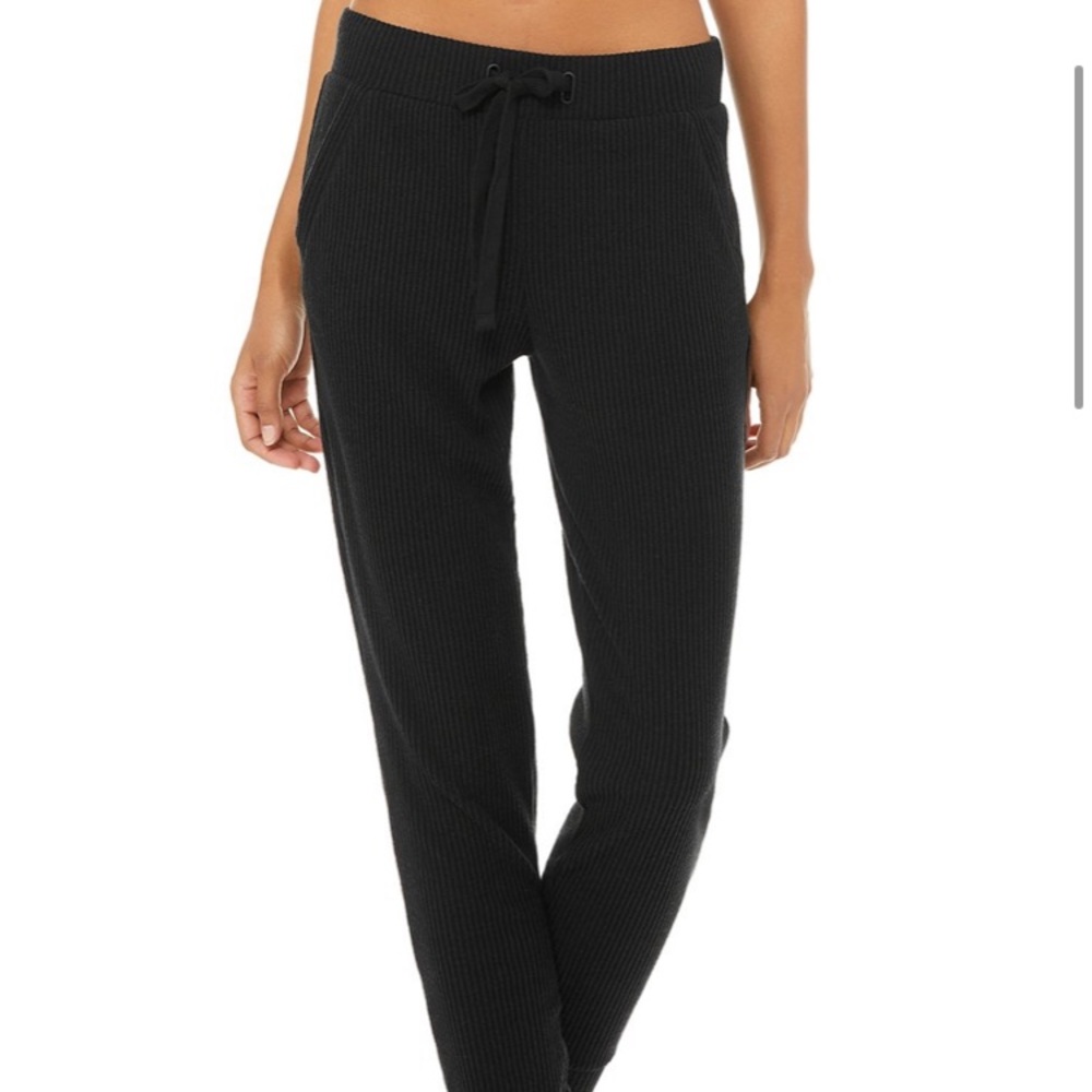 Alo muse sweatpants